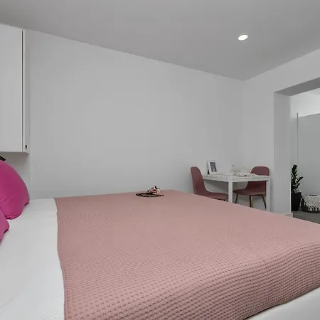 Apartment Luxurious Jube