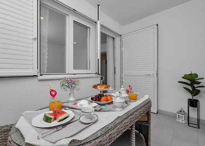 Lägenhet Luxurious Jube Makarska